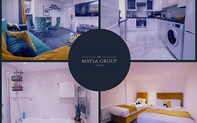 Luxurious 1-Bedroom Penthouse On Oxford Street 11G